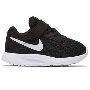 Brand new Nike kid’s sneakers